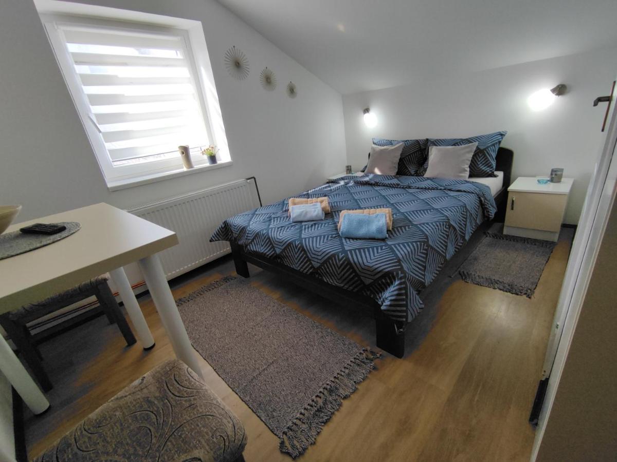 S. A. L. 2 Apartment ซเรนยานิน ภายนอก รูปภาพ